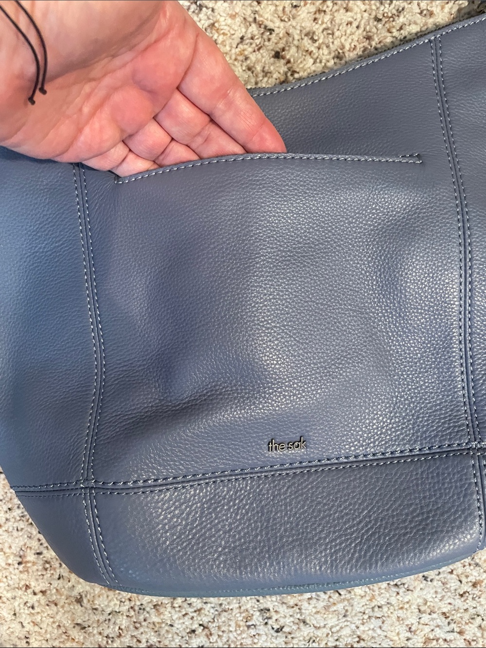 The sak  Leather Hobo Bag zipper closure - Picture 7 of 10